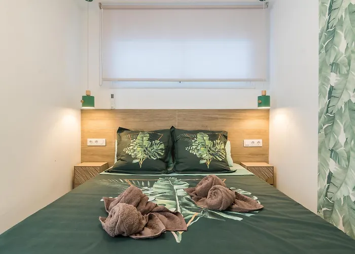 Home2book Stylish Tropical Terrace & Pool